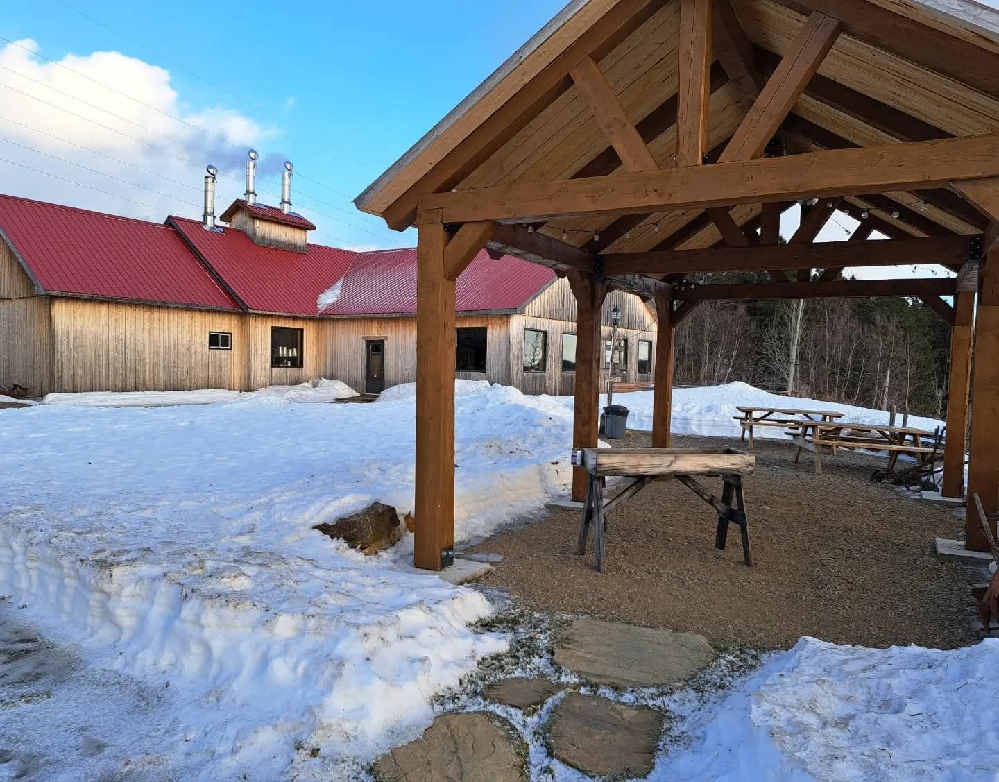 La cabane et l’abri, sous la neige